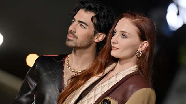 Image for article titled Sophie Turner, Joe Jonas to Spend 4 Days Trying to Solve a Heap of Issues in Mediation