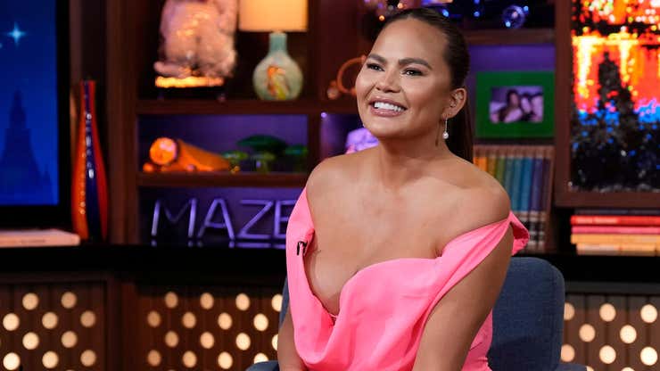 Image for Chrissy Teigen Snaps at Haters Saying She Has a 'New Face' From Fillers: 'I Gained Weight'